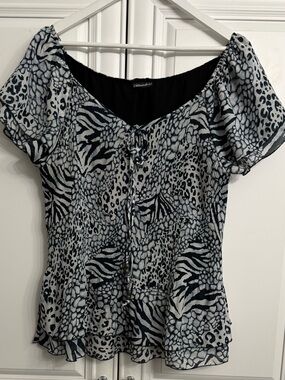 Mandee  XL Navy/White Animal-Print Short Sleeve  Peplum Blouse Ties at Neckline